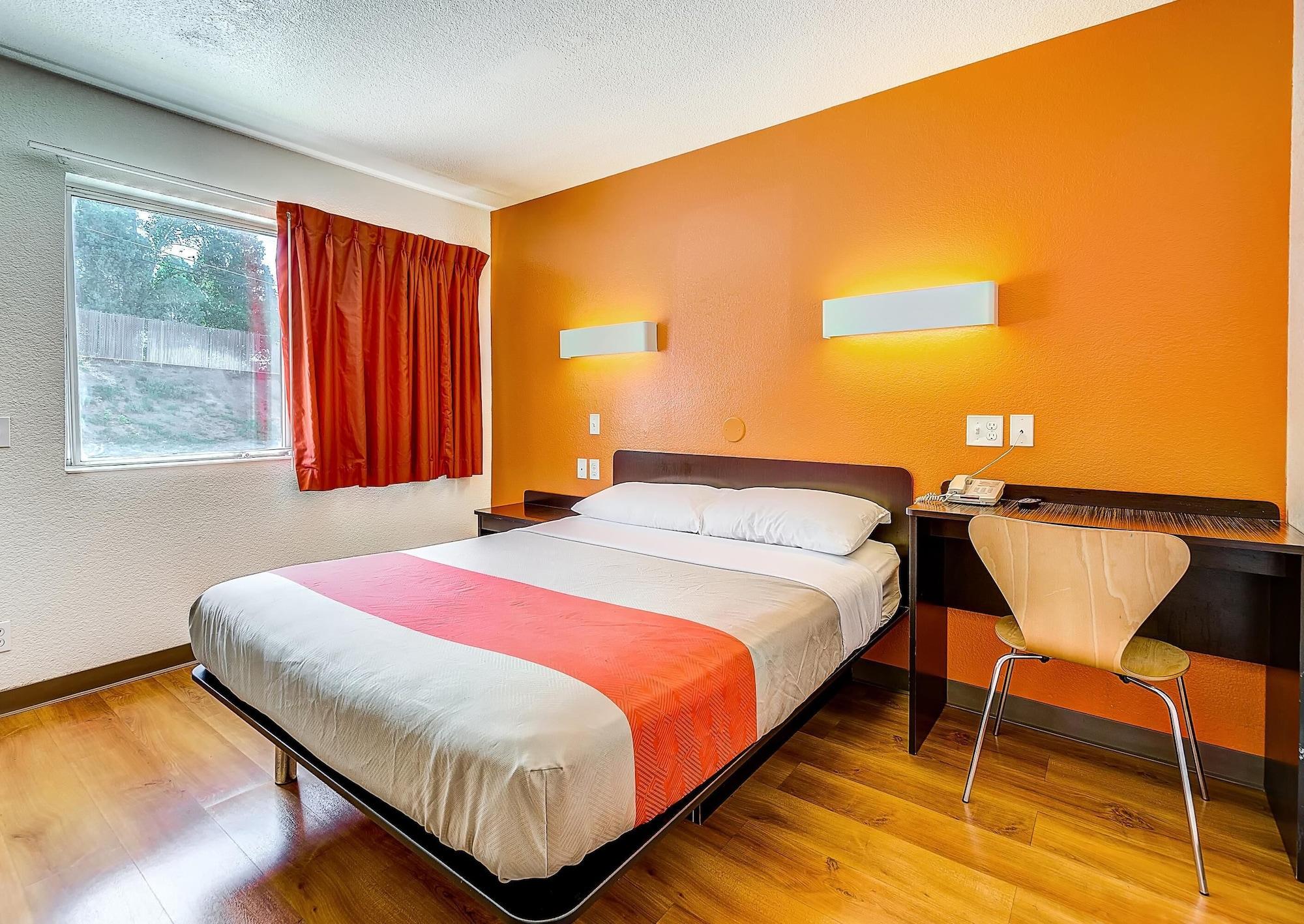 Park Inn By Radisson, Thornton Extérieur photo